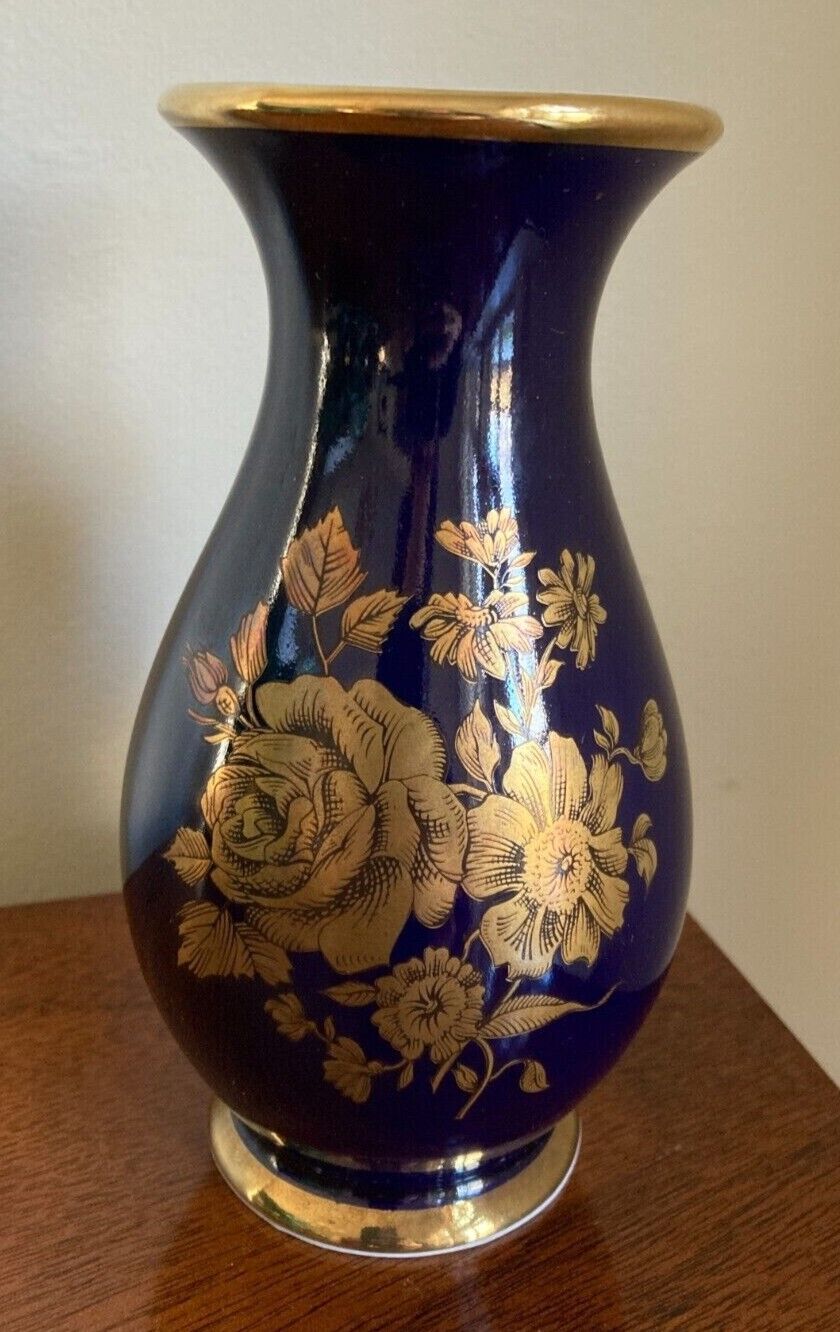 Royal Porzellan Bavaria KPM Germany Echt Cobalt Vase with Gold Flowers - 6.5\