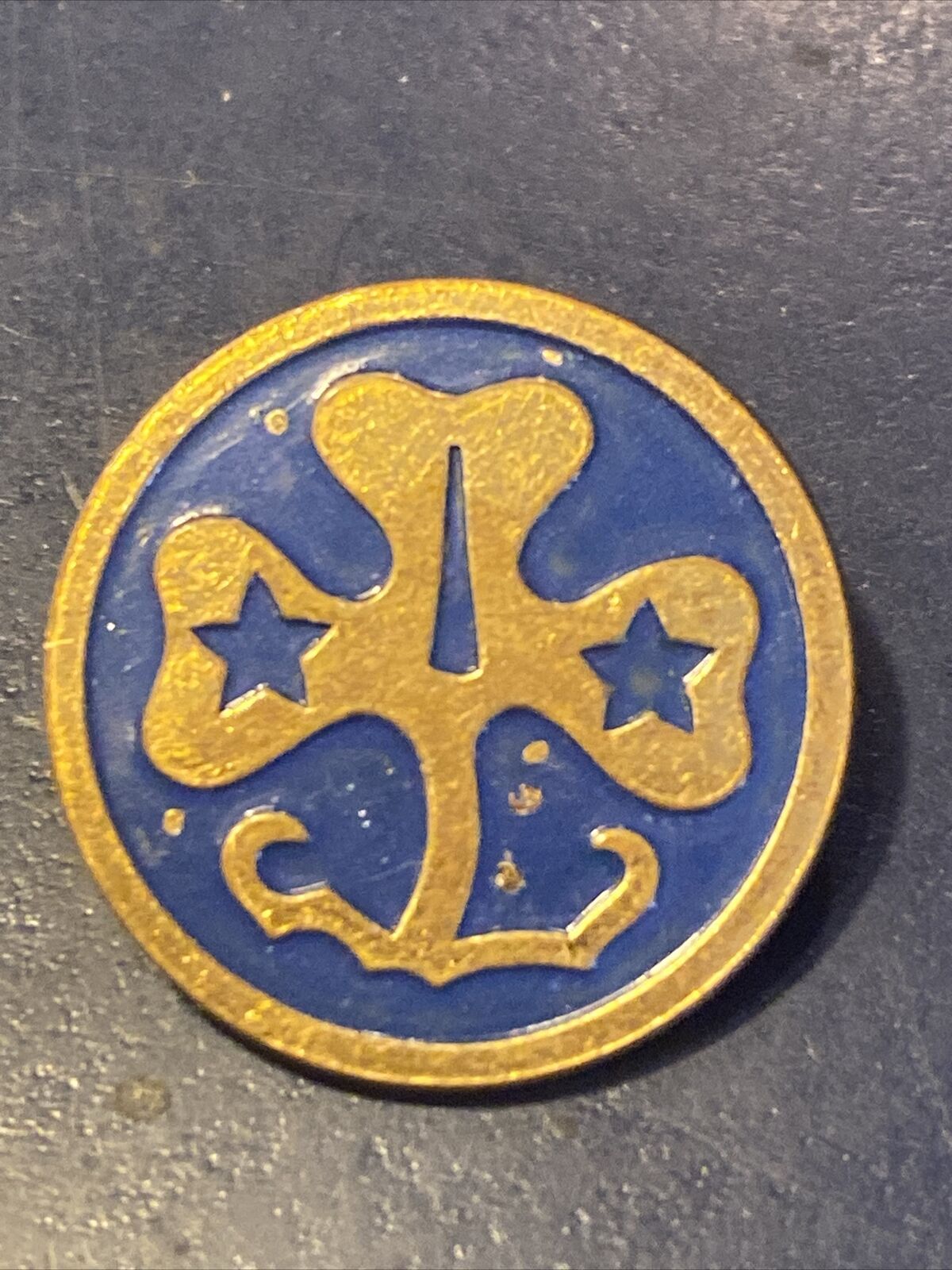 Vintage 1960\'s Girl Scout Blue & Goldtone World Trefoil Pin Clover & Stars