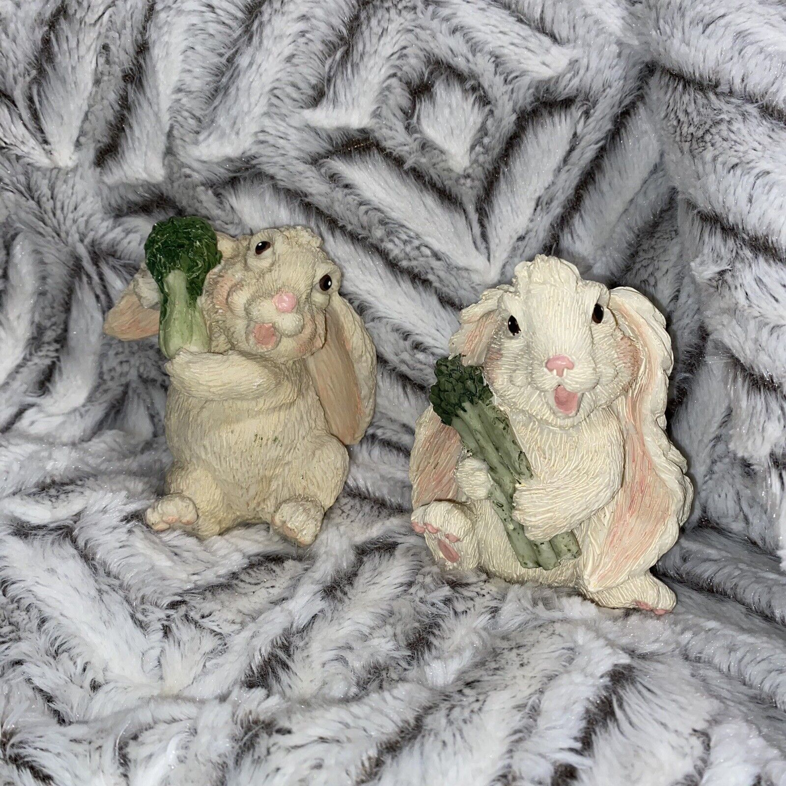 Easter Bunnies Cottontale Collection LOT OF 2 -4” Bunny Friends, Asparagus Veg