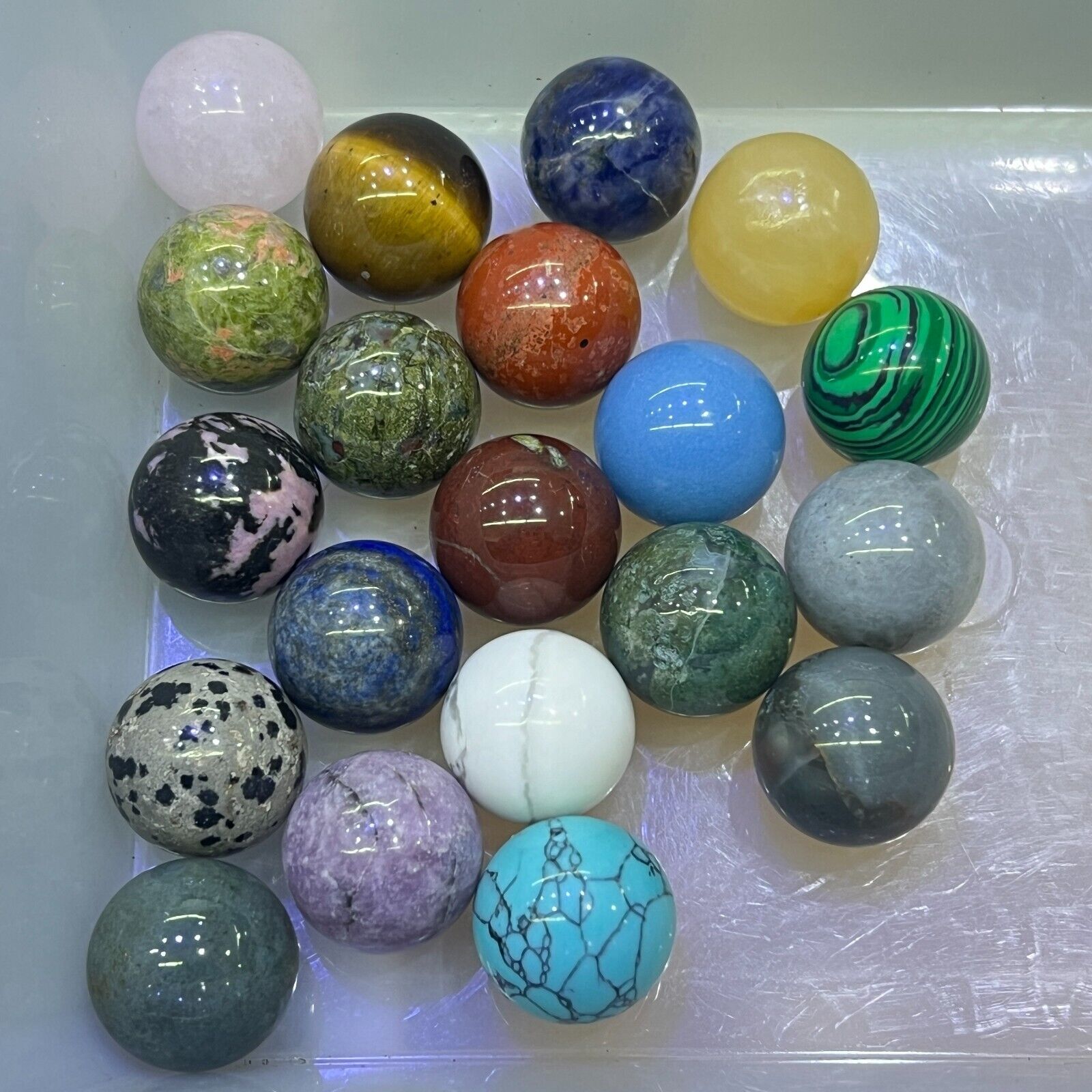 20pcs Natural Mix Material  Quartz Sphere Crystal Ball Reiki Healing 20mm