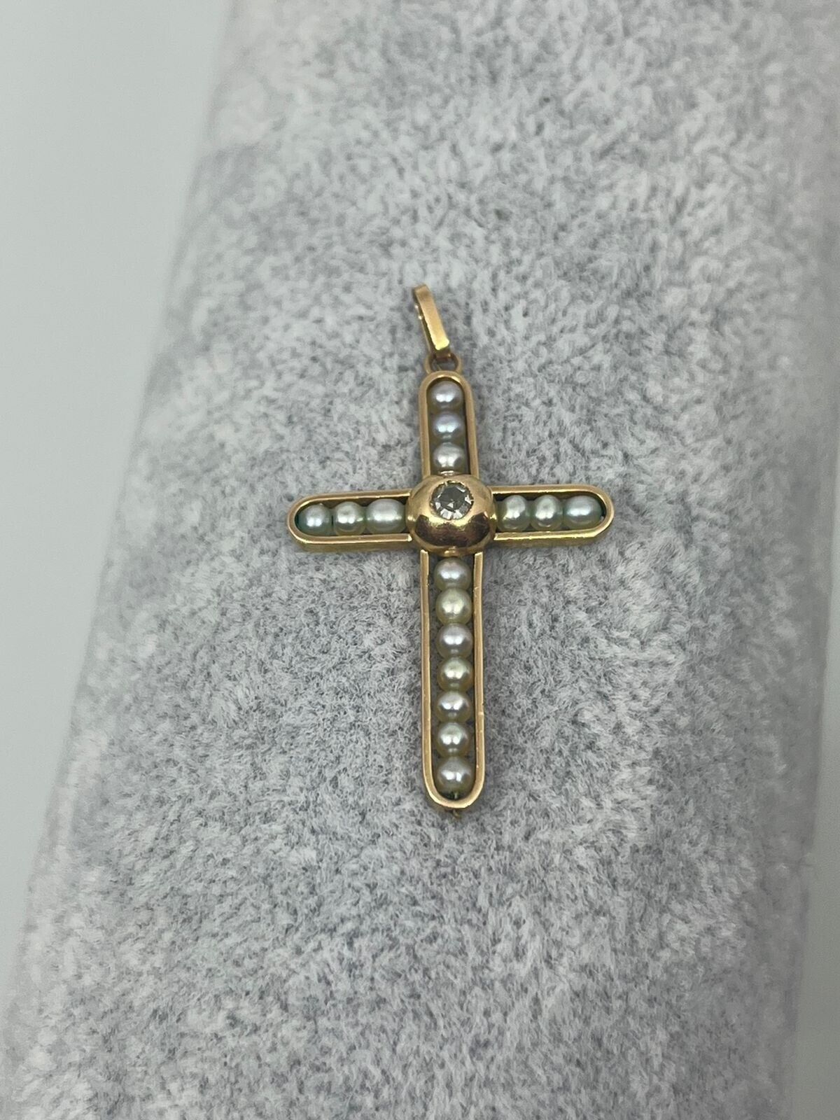 Antique 18k gold and pearls Cross