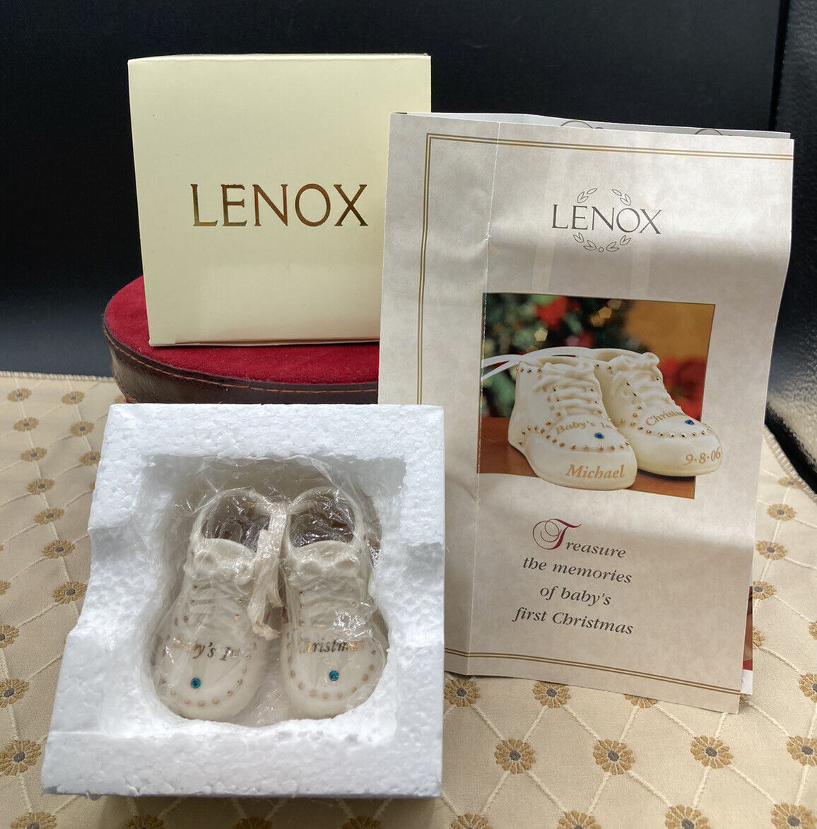 Lenox 2006 Baby’s 1st Christmas Tree Ornament Baby Shoes Baby Steps 758573