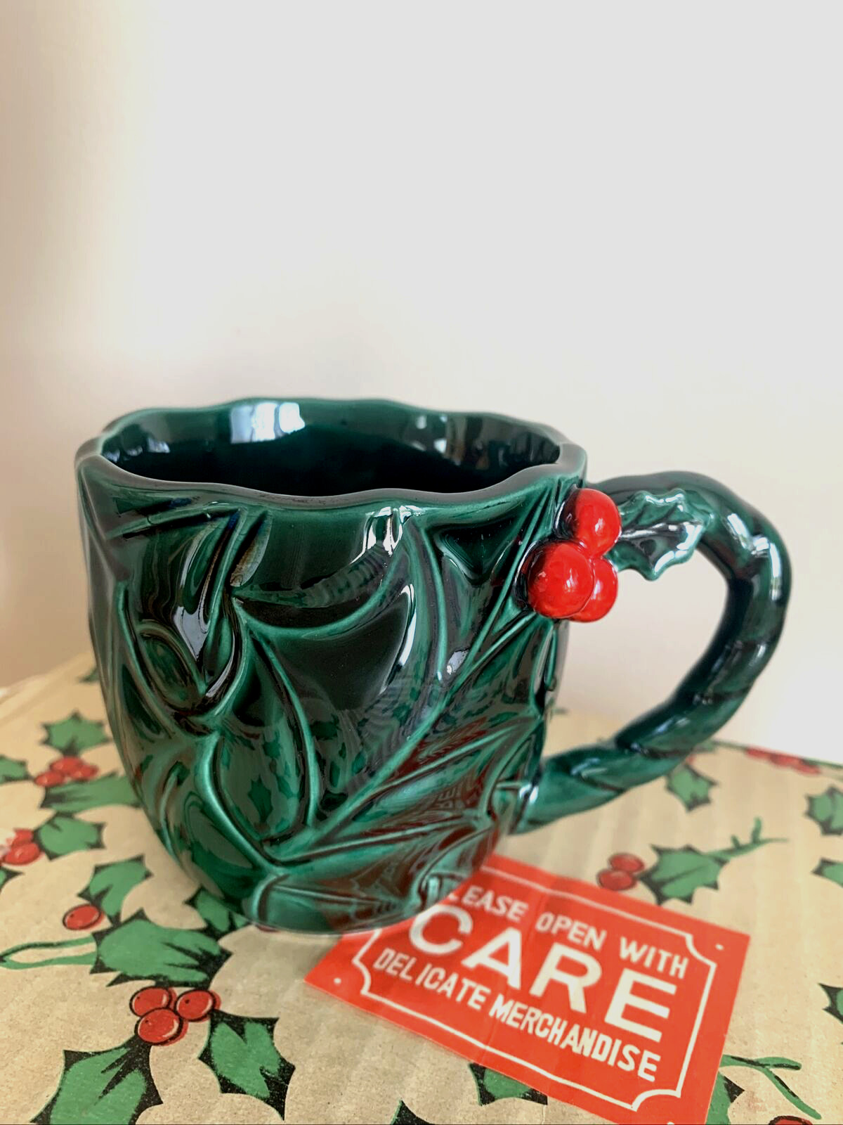 (6) Vintage 1950s LEFTON Christmas HOLLY Berry MUGS Cups ~ MINT in Box