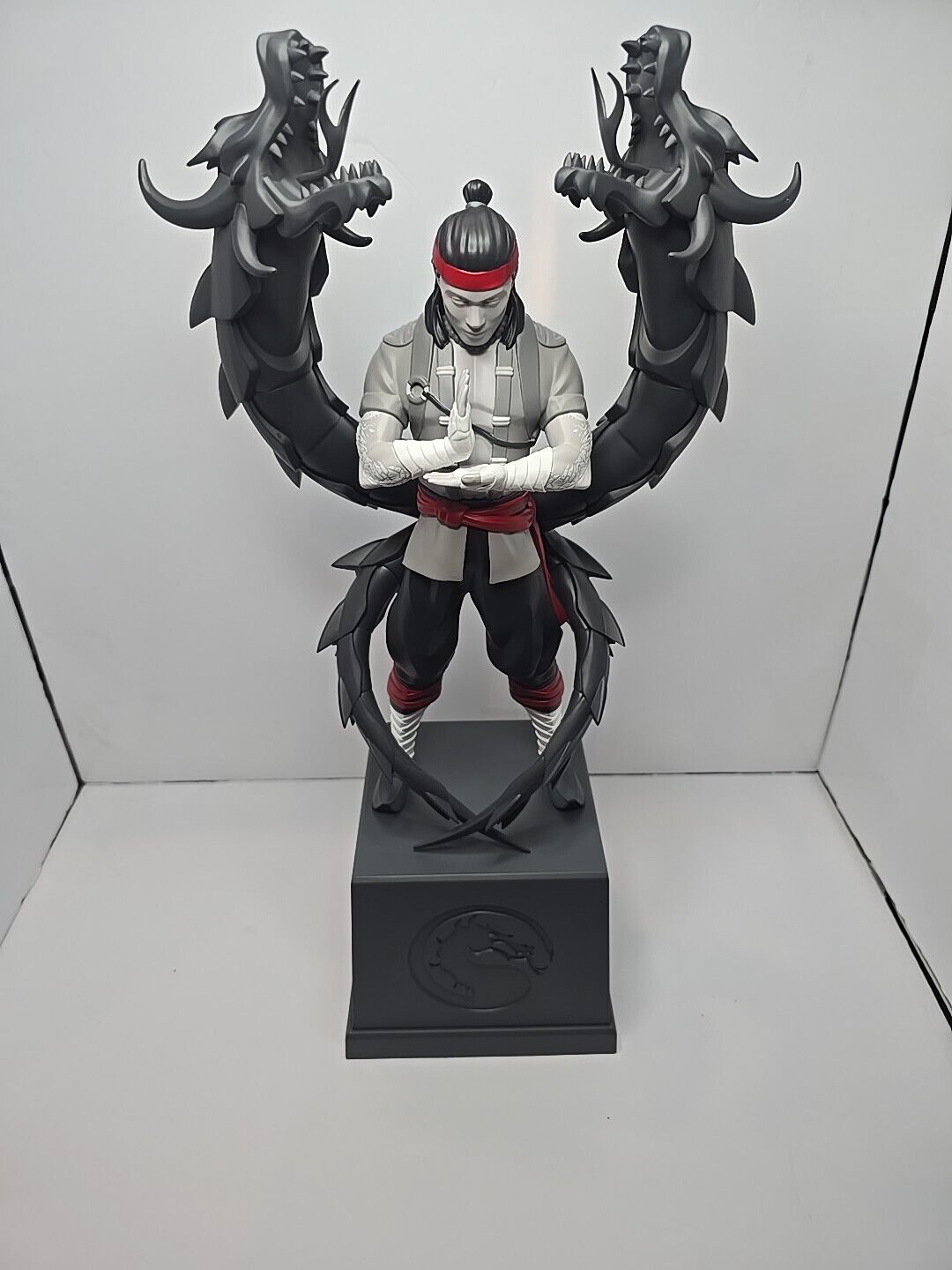 Mortal Kombat 1 Kollector's Edition  Liu Kang Coarse Statue New 