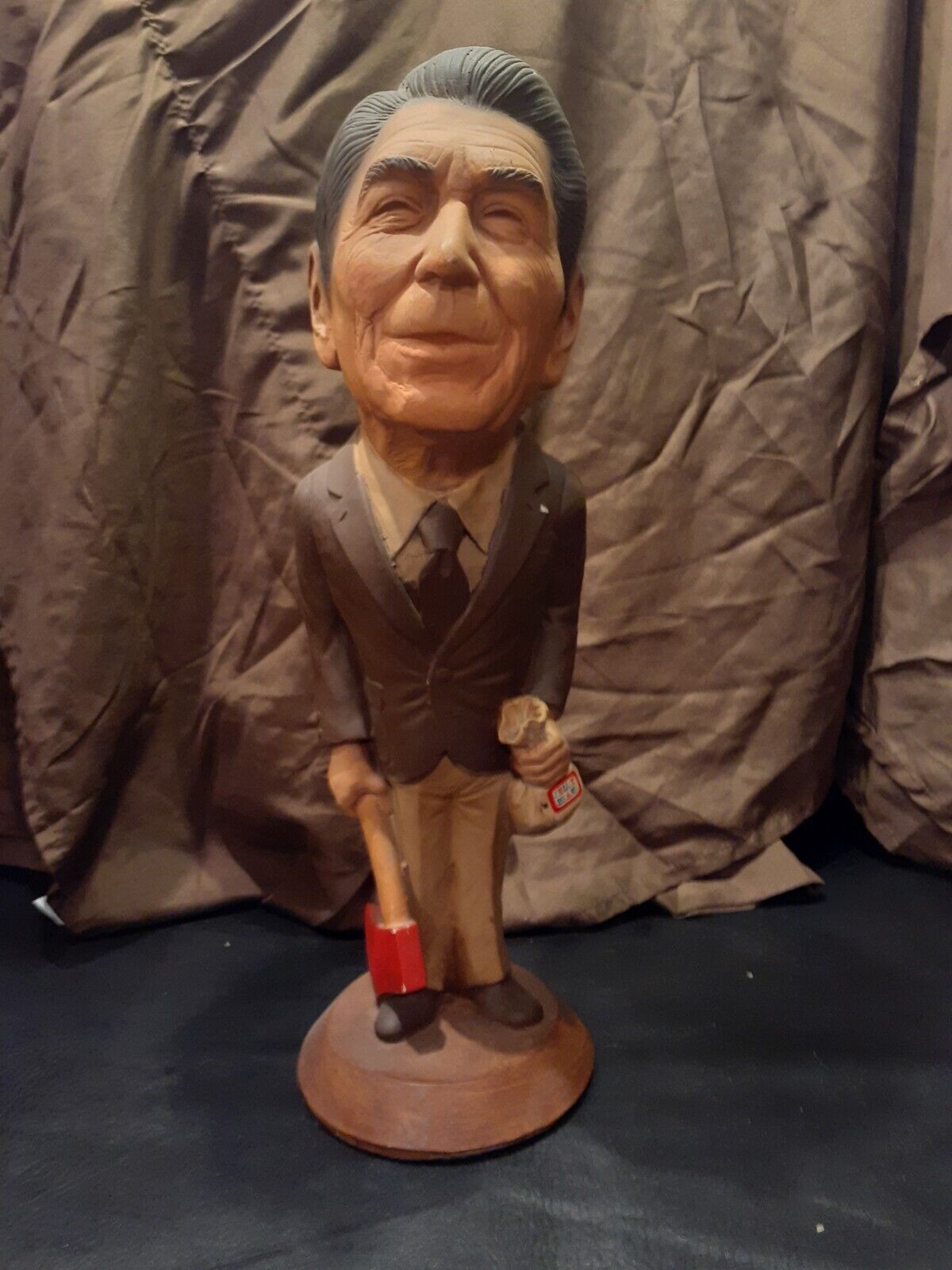 Ronald Reagan Esco Statue