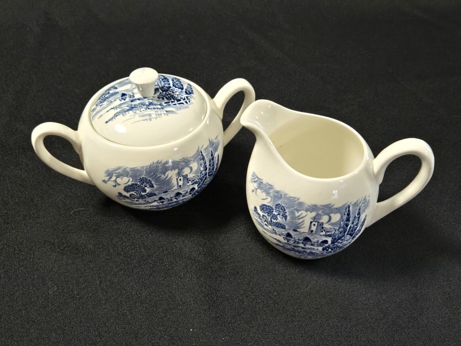 Vintage Enoch Wedgwood Blue Countryside Creamer And Sugar Bowl With Lid England 