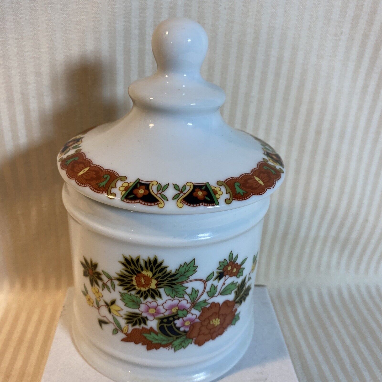 Vtg Limoges France Porcelain Floral Ginger Jar 6\