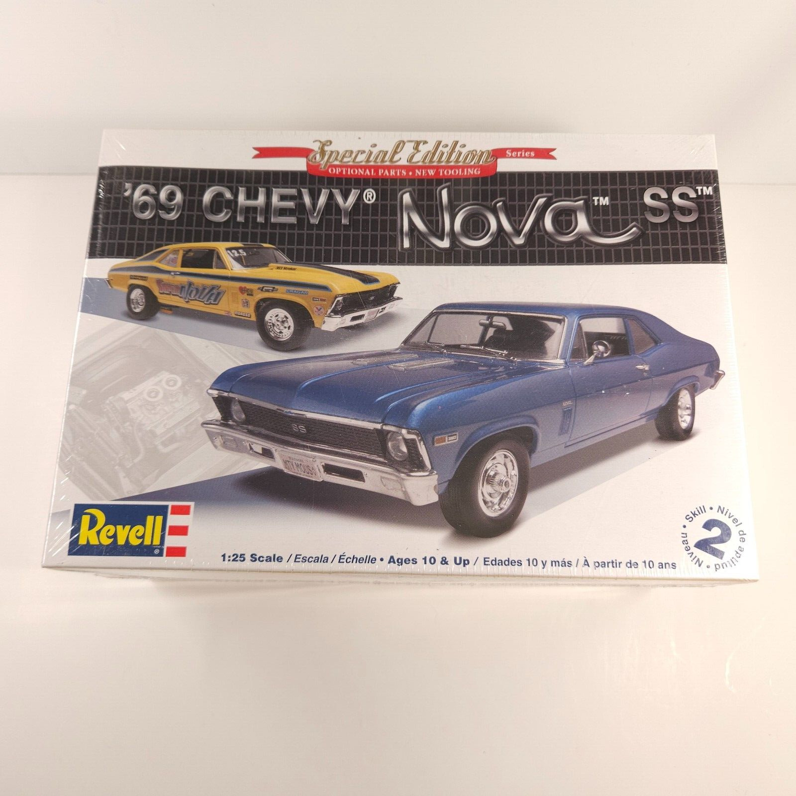 REVELL 1969 Chevy Nova SS 2\' n 1 SEALED 1/25 Scale Plastic Model Car Kit 85-2098