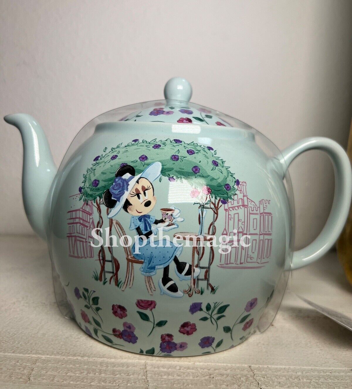 2022 Disney Parks Epcot UK United Kingdom Minnie Mouse Decorative Teapot New.