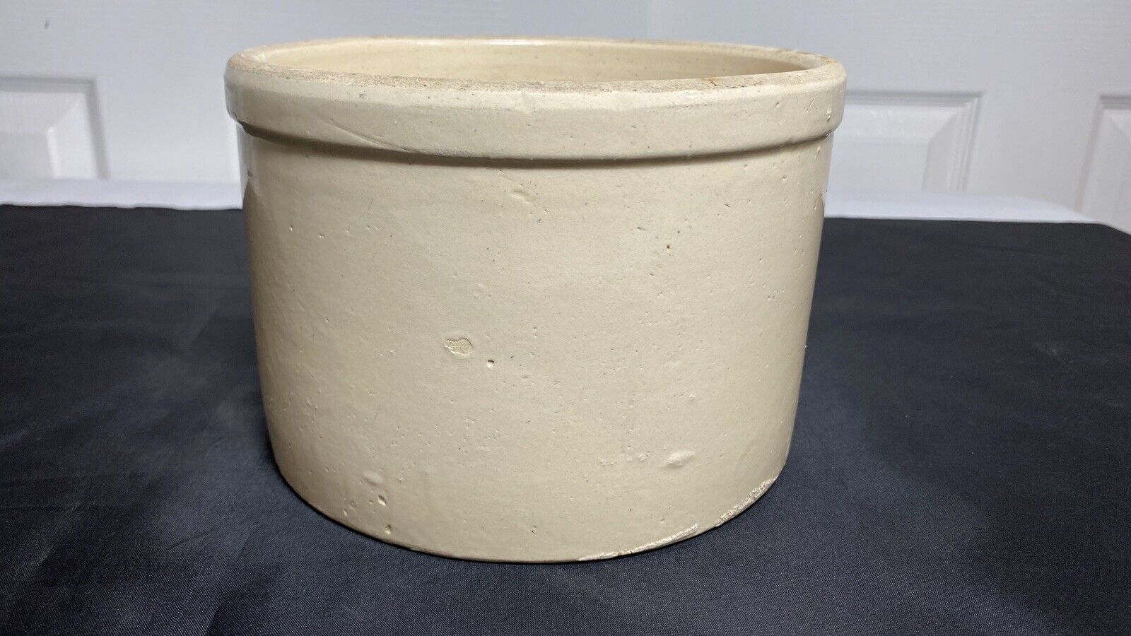 Small 2 Quart Low Antique Beige Salt Glazed Stoneware Crock 5\