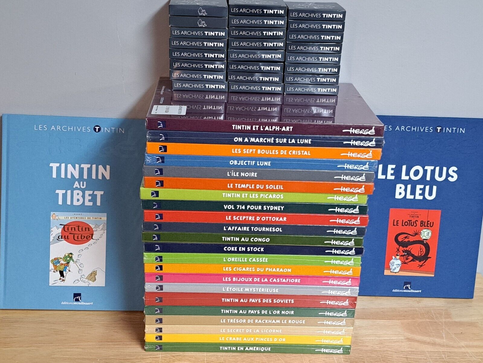 COMPLETE SERIES LES ARCHIVES DE TINTIN 24 BOOKS + 24 LEAD FIGURINES