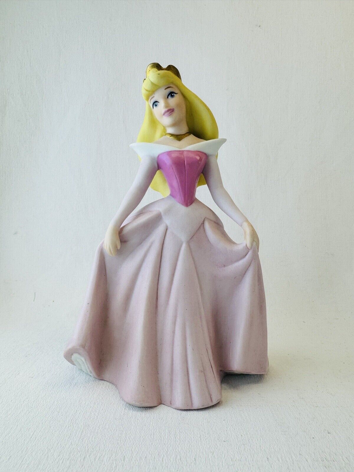 USA Disney Princess Aurora Rose Sleeping Beauty Ceramic Porcelain Figure Model