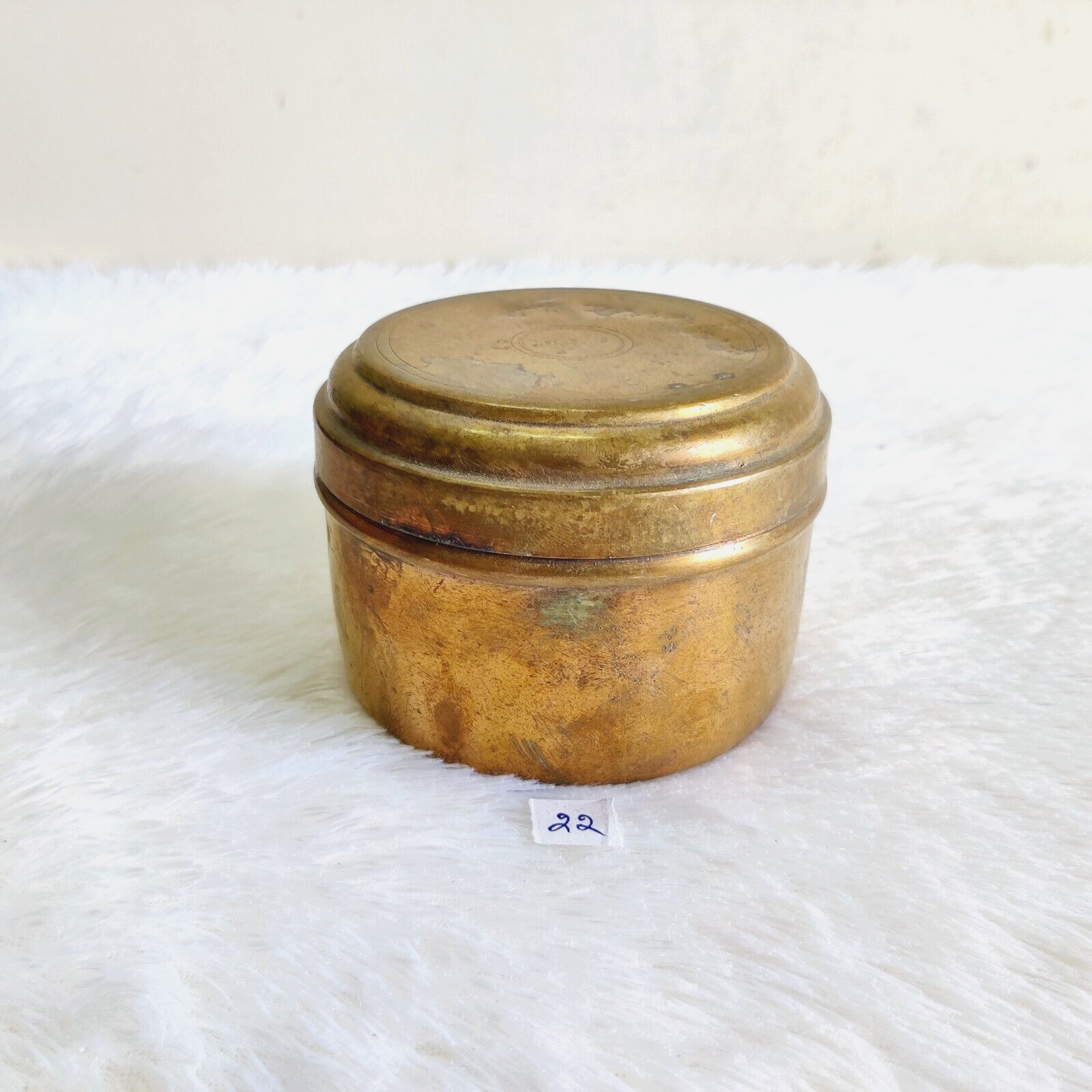 1940s Vintage Crown Brand Brass Box Round Decorative Collectible Old 22