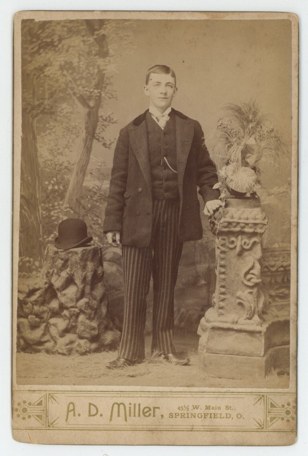 Antique c1880s ID\'d Cabinet Card Arthur Hauck In Stylish Suit Hat Springfield OH