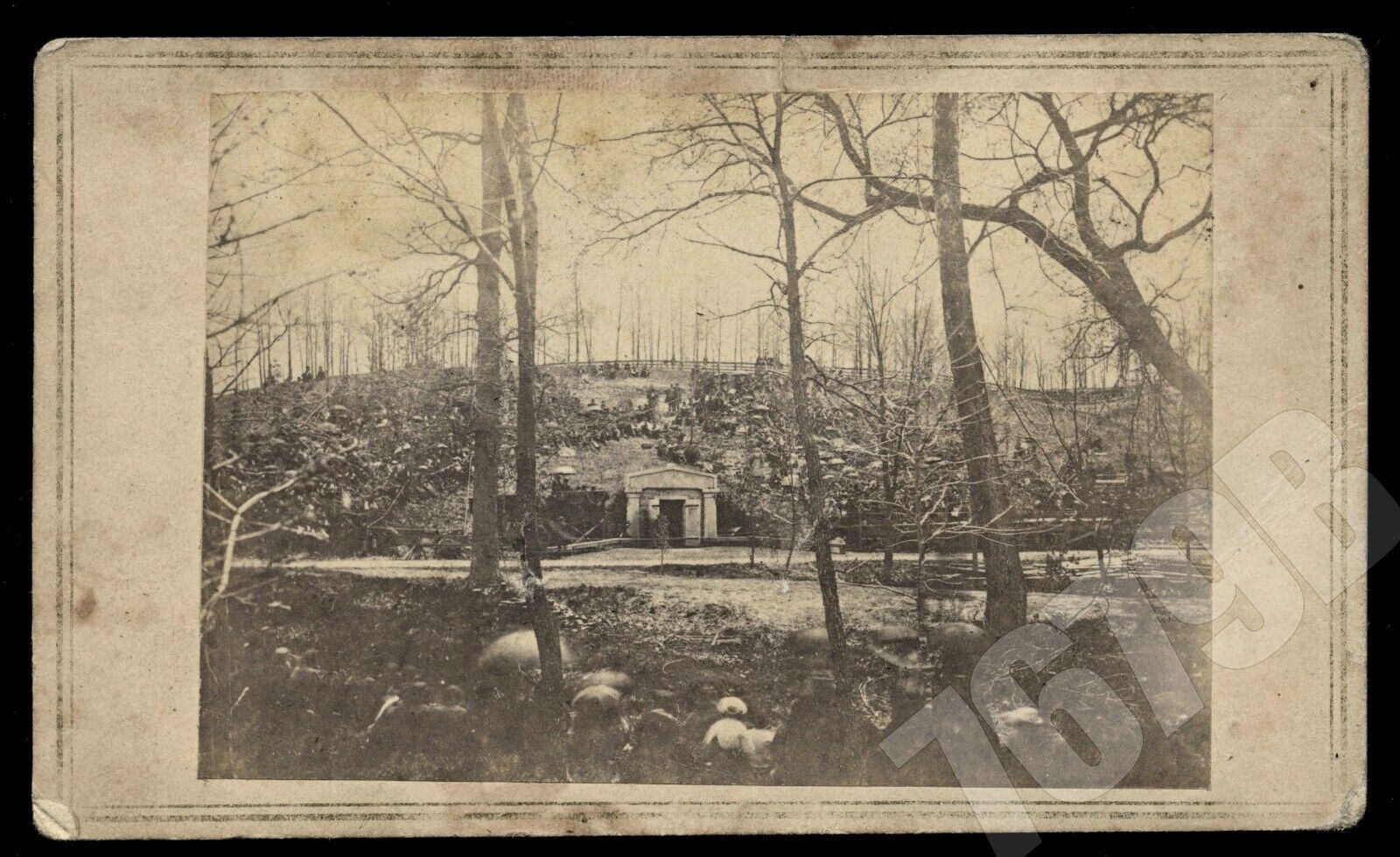 RARE CDV PHOTO OF ABRAHAM LINCOLN FIRST TOMB AT OAK RIDGE CEMETERY 1860s