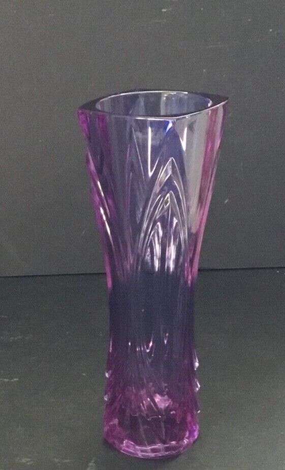 Vintage  Alexandrite Neodymium Art Glass Crystal Vase