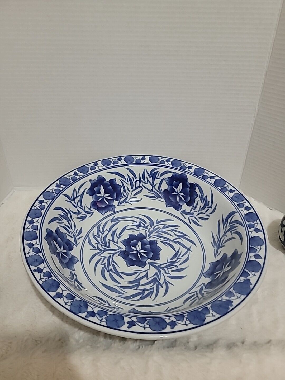 Vintage Blue And White Bowl With Chinoiserie Carpet Balls