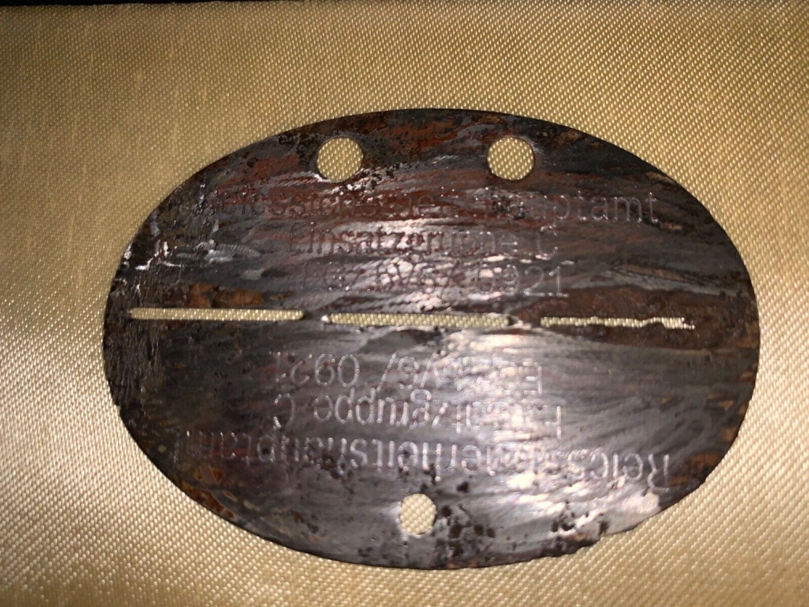 GERMAN WWII DOG TAG MILITARY 0921 HEAVILY CLEANED ORIGINAL TAG BADGE OLD RUSTY