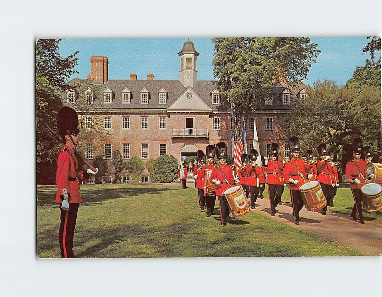 Postcard The Queen\'s Guard OTC Honor Unit Williamsburg Virginia USA
