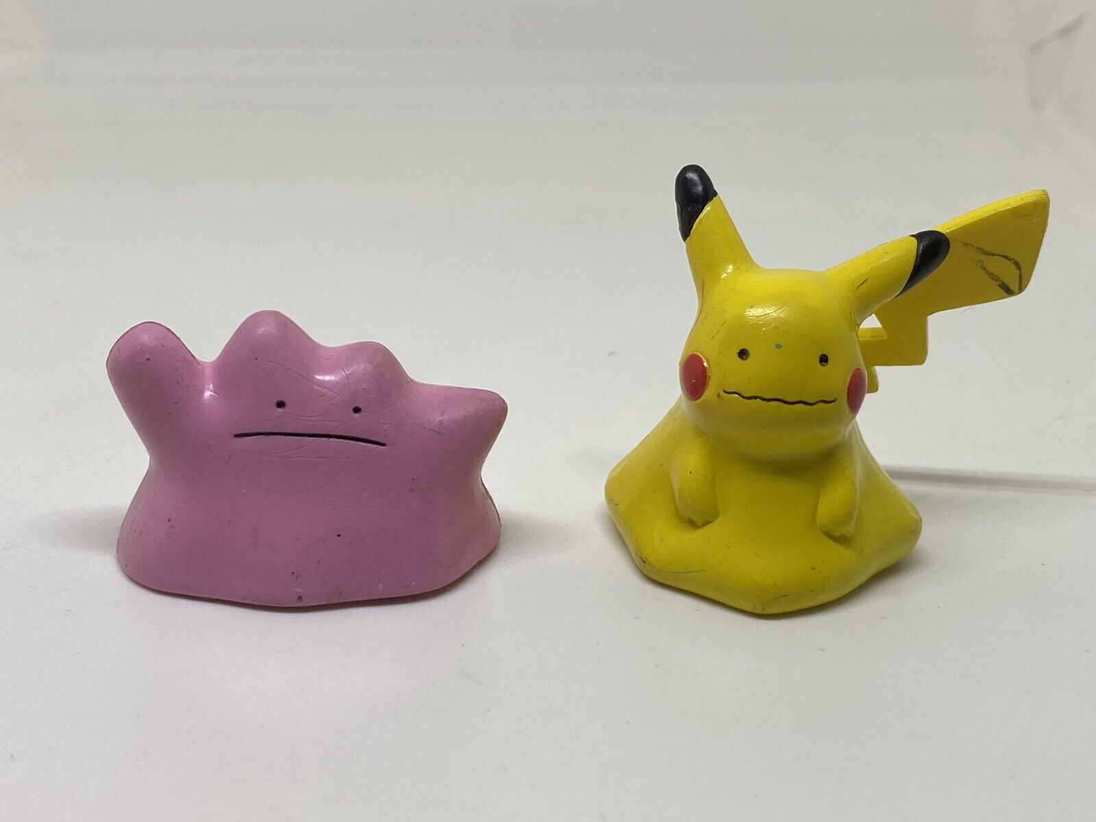 Pokemon TOMY Monster Collection Mini Figure ditto Ditto Pikachu