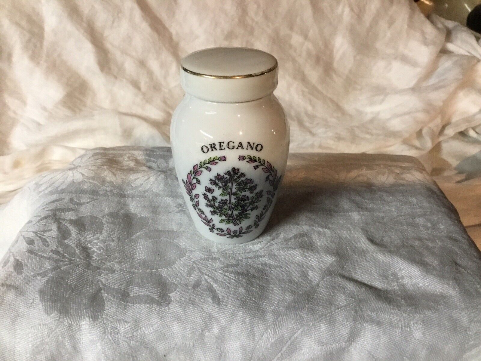 Vtg 1985 Franklin Mint Gloria Concepts Inc OREGANO Porcelain Spice Jar Lid EUC