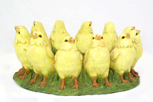 Delamere Design Classic Large Circle of Yellow Chicks