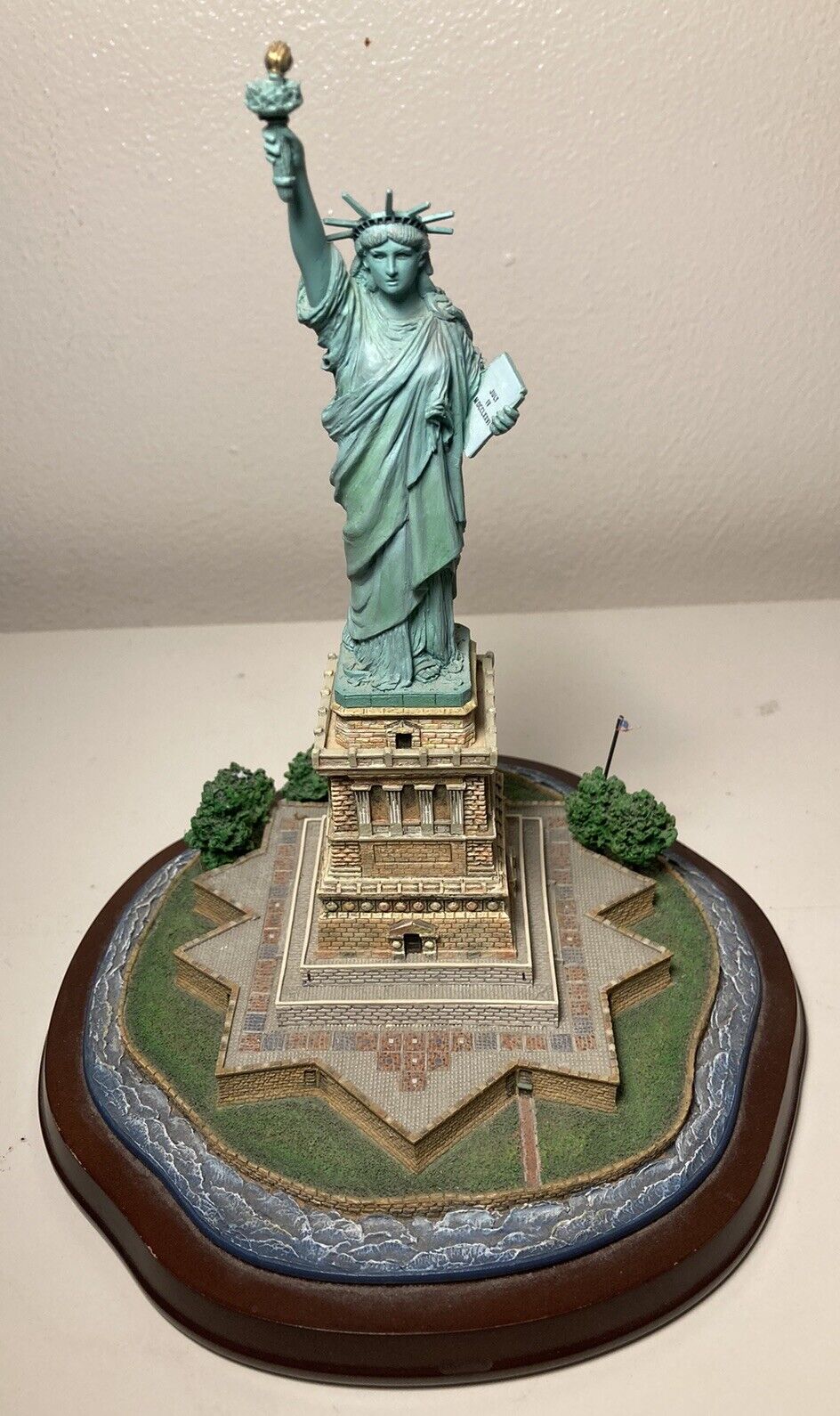 The Danbury Mint Brand Decorative Statue Of Liberty Collectible Figurine