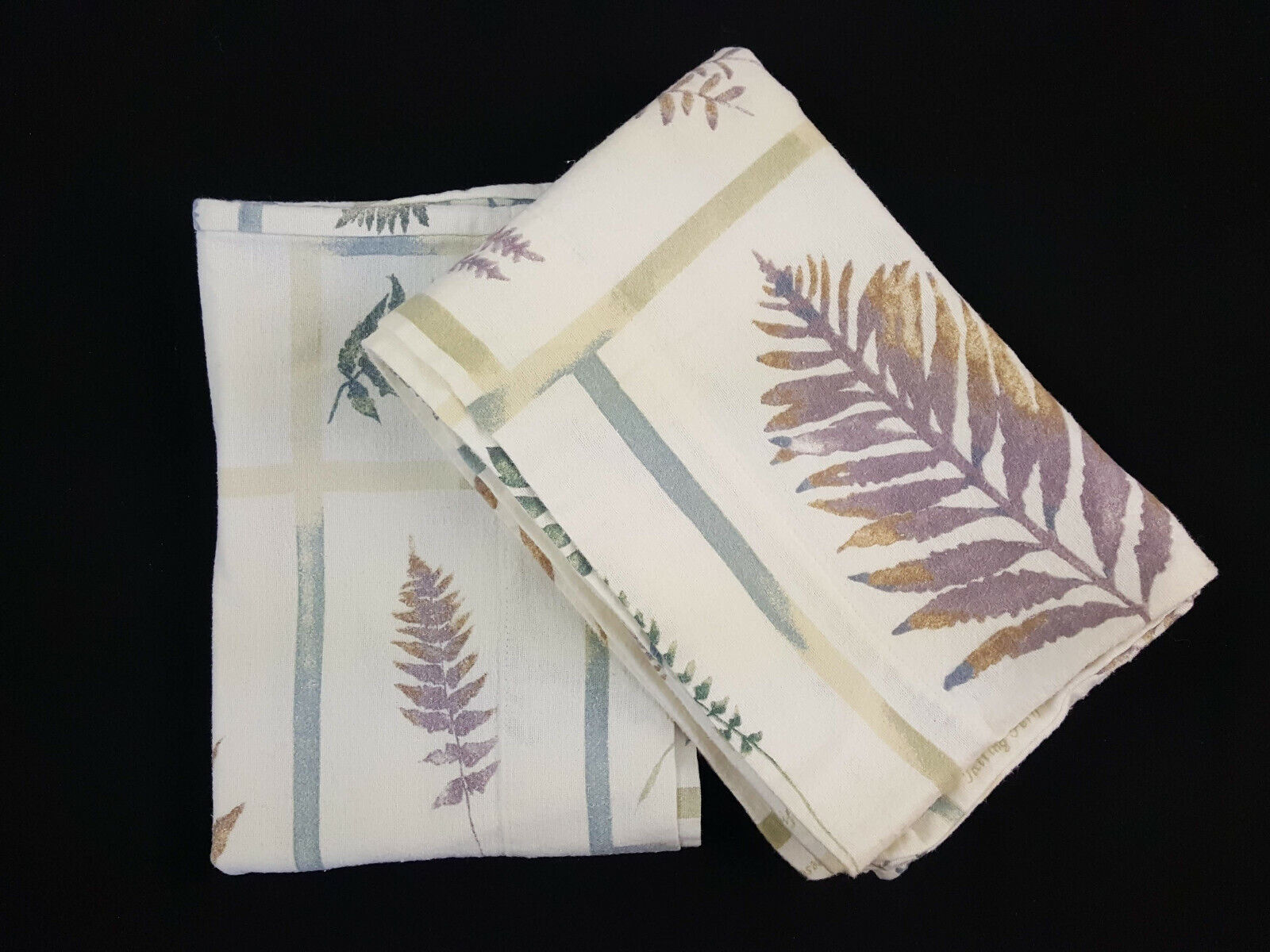 Pillowcase Set of 2 Flannel Standard Botanical Leaves Nature Garden Decor 