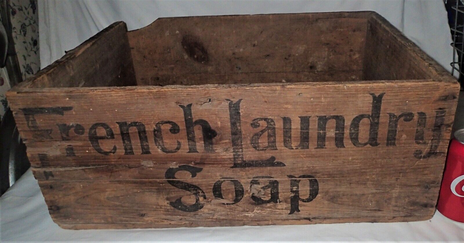 ANTIQUE SOAPINE FRENCH LAUNDRY SOAP PROVIDENCE R.I. U.S.A. KENDALL CO. PRIMITIVE