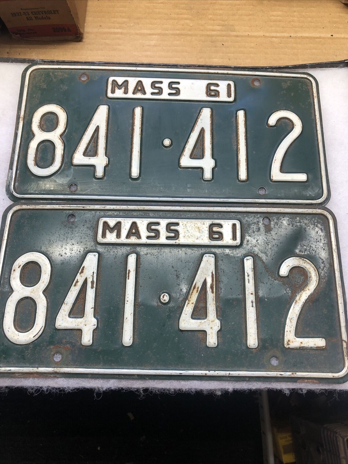 1961 Massachusetts License Plates 841-412 Pair 