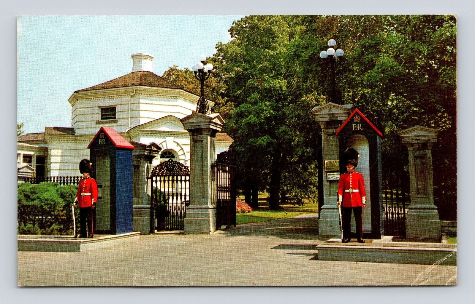 Postcard GOVERNOR GENERAL of CANADA Residence BEAR SKIN HAT GUARDS UNIFORM 1962