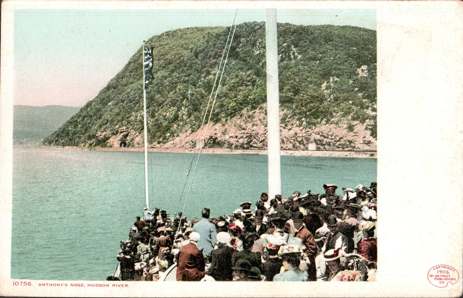 1906 Anthony\'s Nose HUDSON RIVER New York NY People Sightseeing on Boat POSTCARD