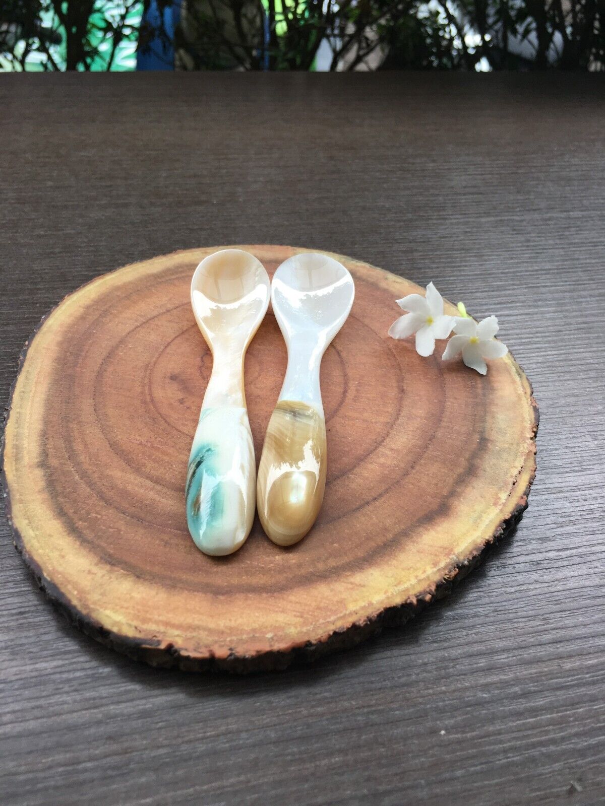 Premium handcrafted spoon, Caviar Spoon made of Nacre Shell. Size 10cm
