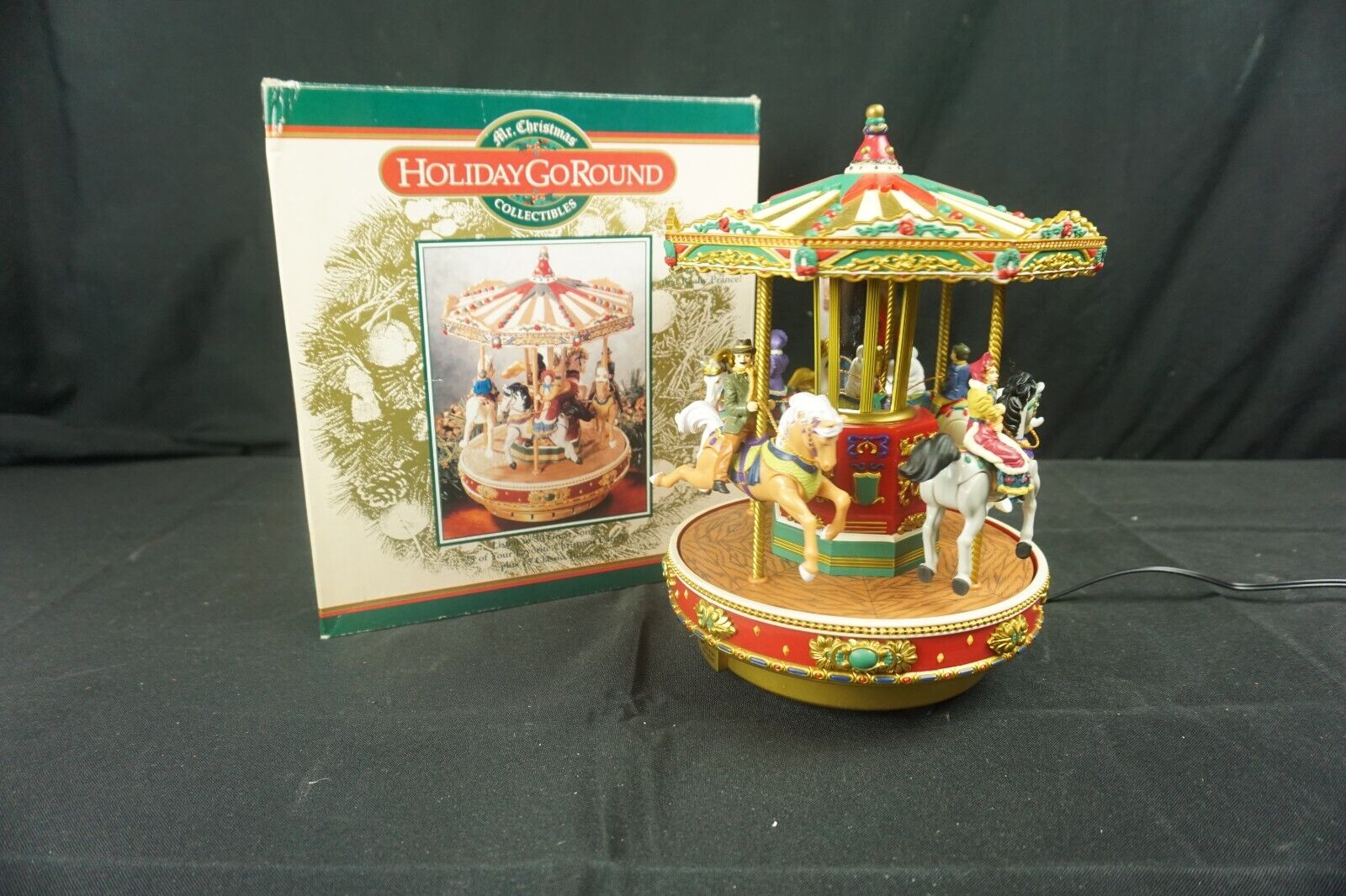 Mr. Christmas Holiday Go Round Musical Animated Carousel Animated Horses 1997