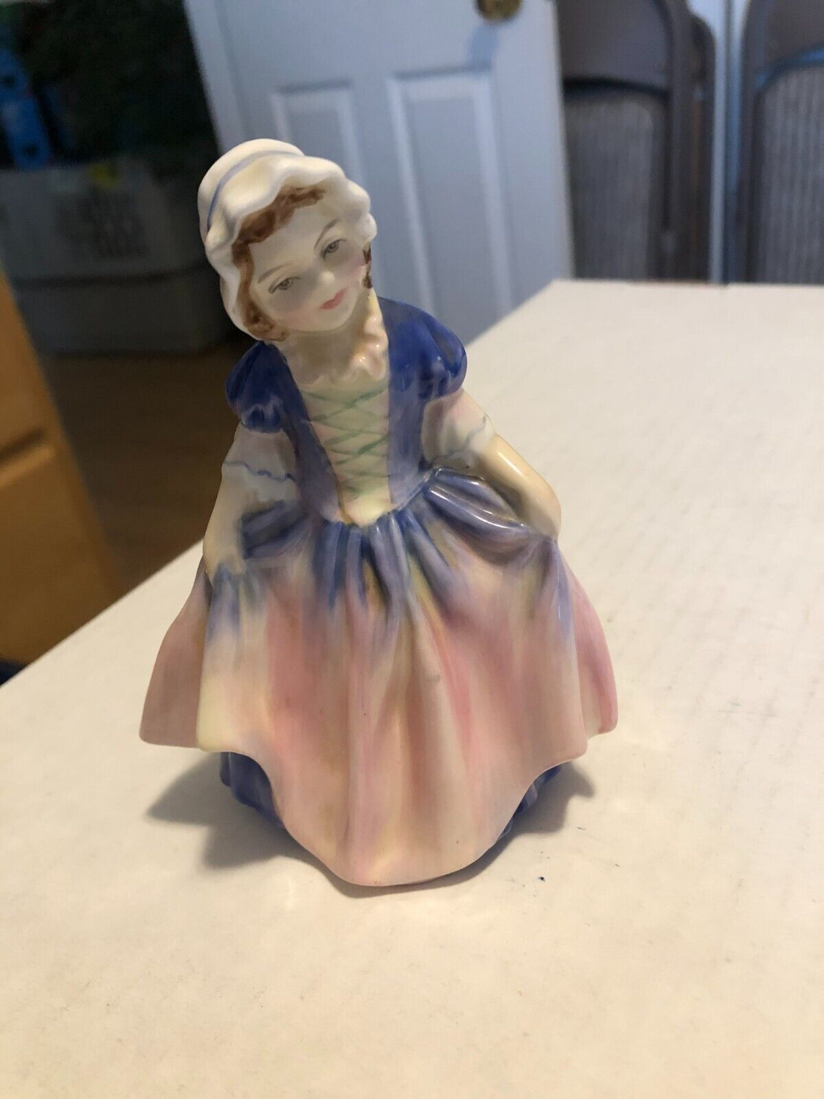 Vintage Royal Doulton HN1678 Dinky Do figurine