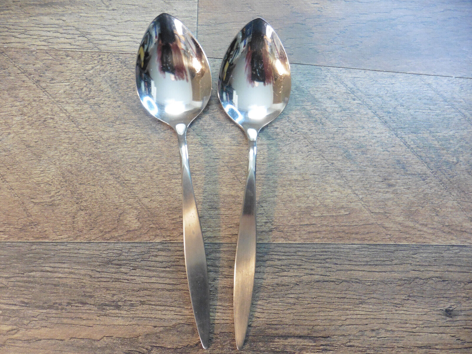 2 Oneidacraft Deluxe Wintersong Stainless Flatware Soup Place Spoons