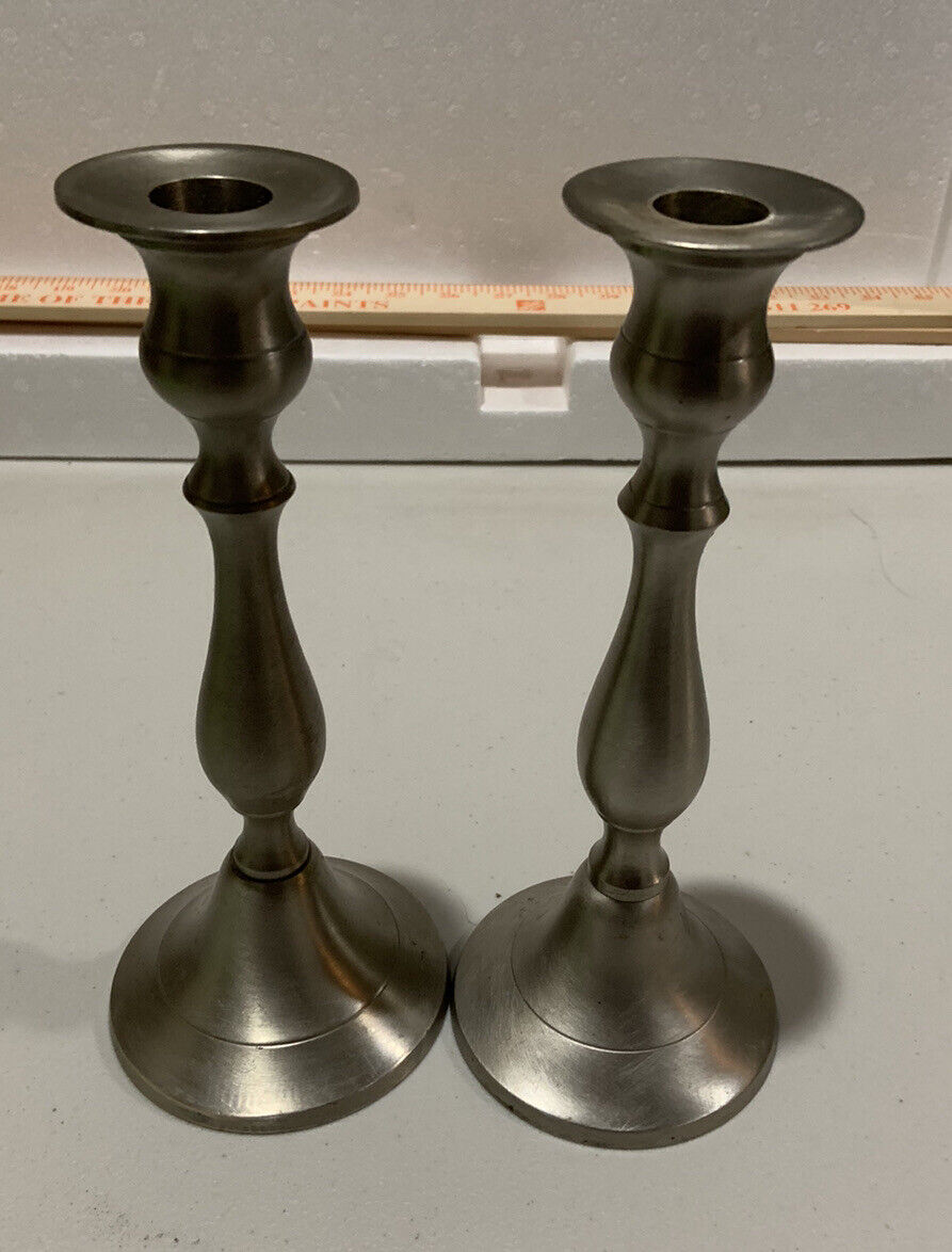 VTG SET OF 2 PEWTER FINISH CANDLESTICKS TAPER CANDLE HOLDERS MADE IN INDIA 8.75\