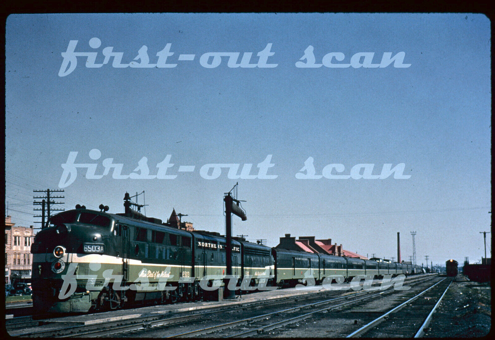 R DUPLICATE SLIDE - Northern Pacific NP 6503A Passenger Scene
