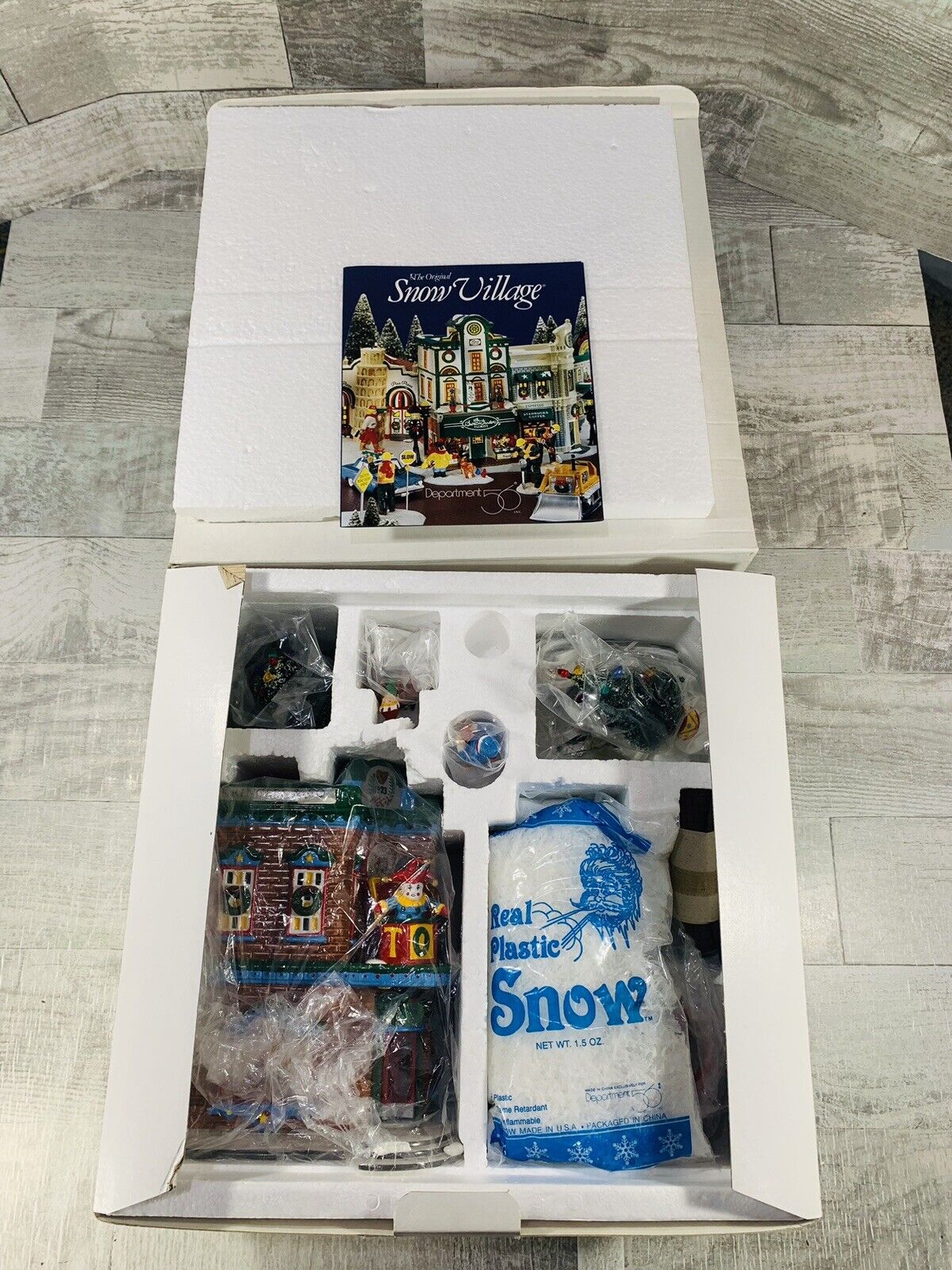 Dept 56 Snow Village Saturday Morning Downtown 1997 Set of 8 54902 NEW Complete