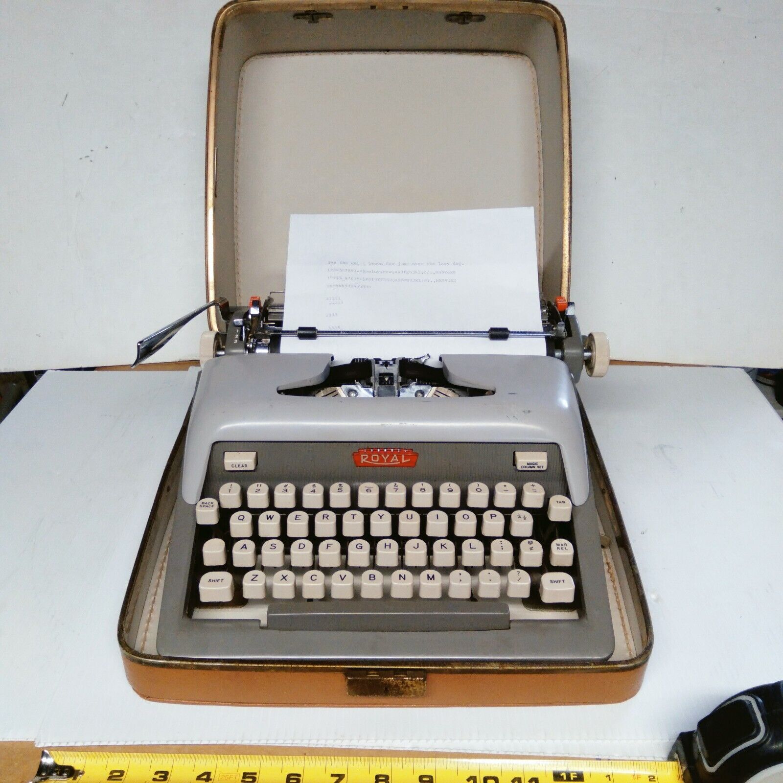 Vintage 1961 Royal Futura 800 Portable Typewriter w/case 2 Tone Gray Some issues