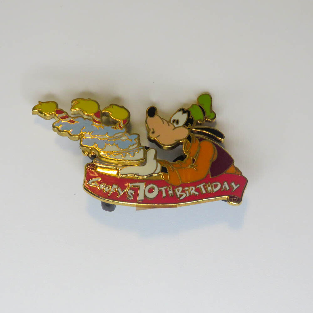 Disney   goofy\'s 70th birthday cake & candles Pin