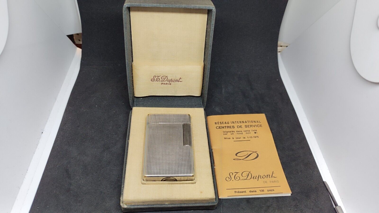 Vintage S.T.Dupont Gas Lighter line 1L Silver with box