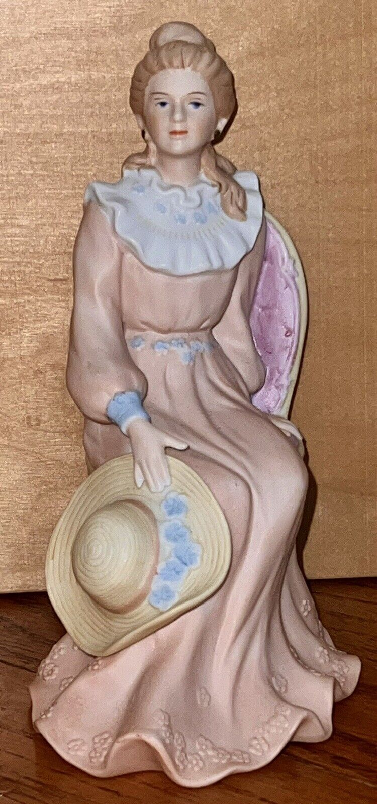 Homco Victorian Lady Courtneys Dream #1439 Porcelain Figurine Vtg 1990\'s  #G16