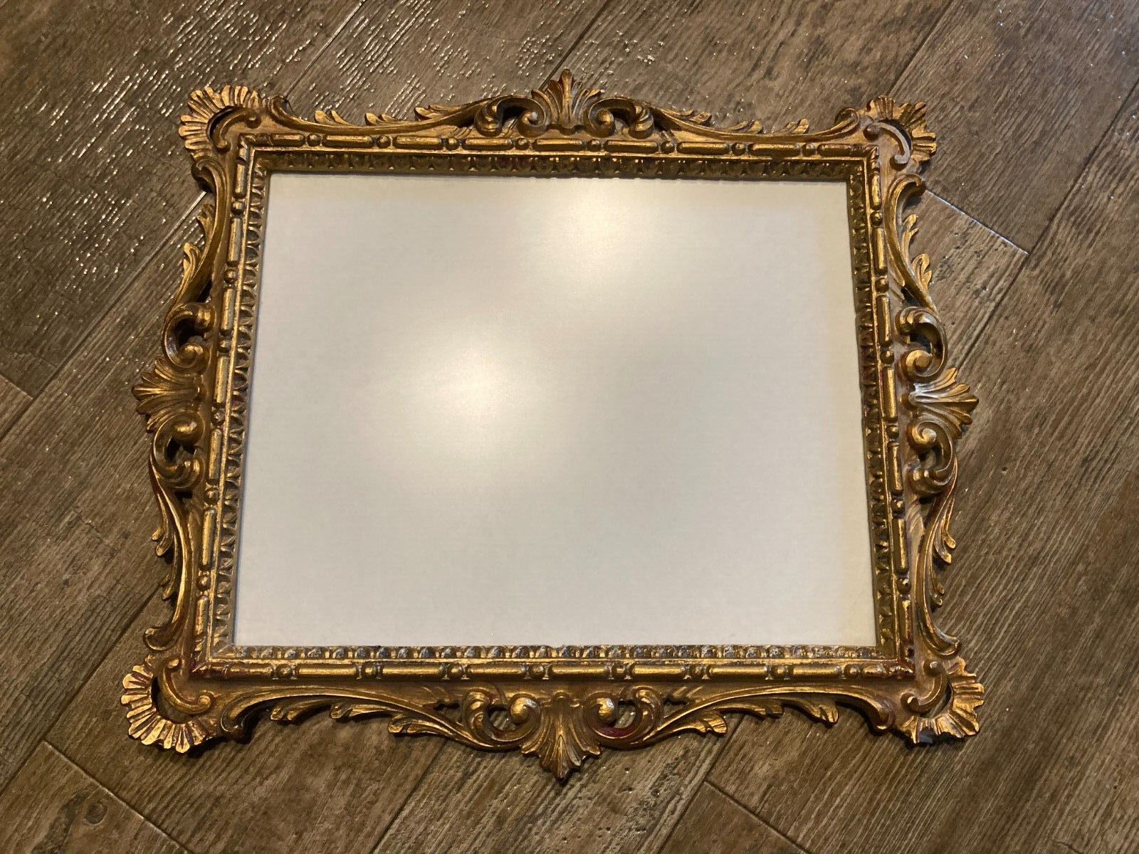 Vintage Victorian Gold Picture Frame Solid Plastic Italy 9\