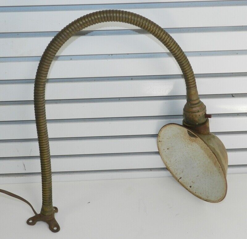 Vintage Faries MFG Co Industrial Machine Age Gooseneck Flex Arm Lamp Light