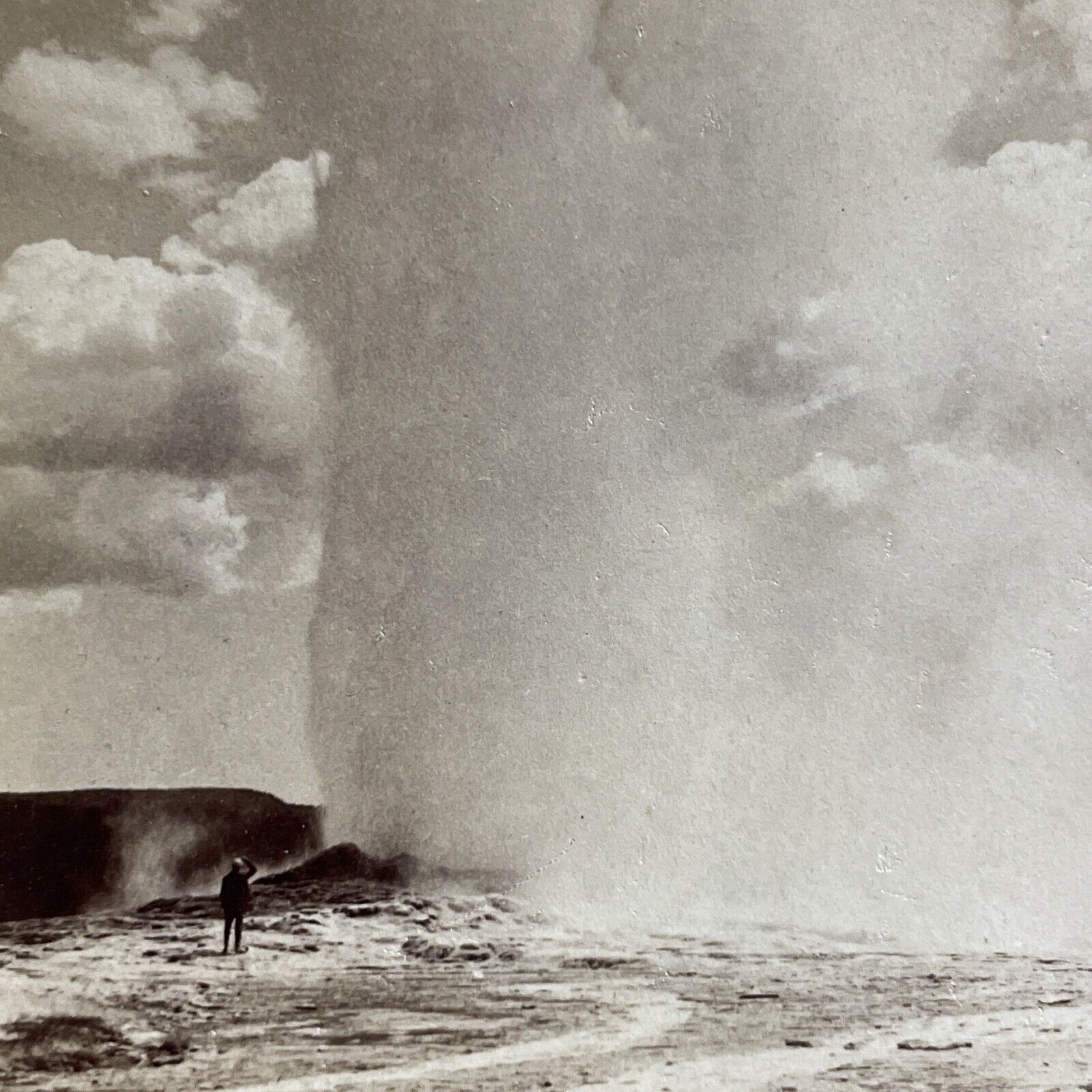 Antique 1904 Old Faithful Geyser Yellowstone Park Stereoview Photo Card P5003