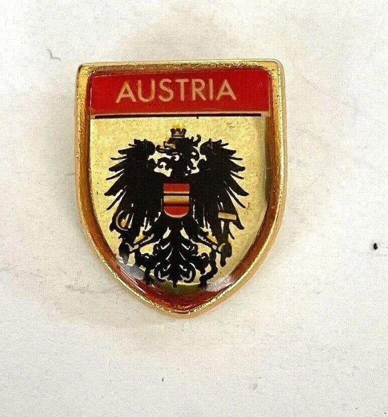 Austria Souvenir Lapel Hat Jacket Pin Crest Coat Of Arms Shield 3/4\
