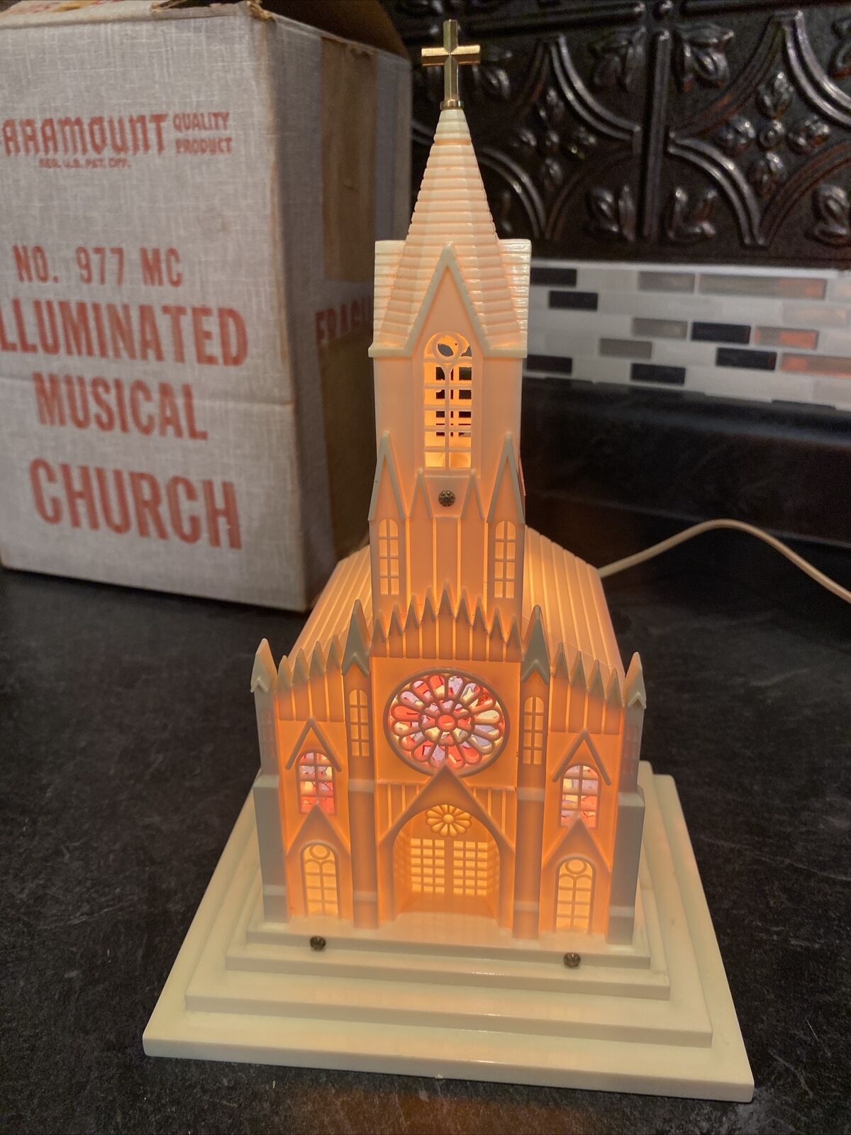Vtg Paramount Illuminated Musical Church w Raylite Electric Light Works w Box