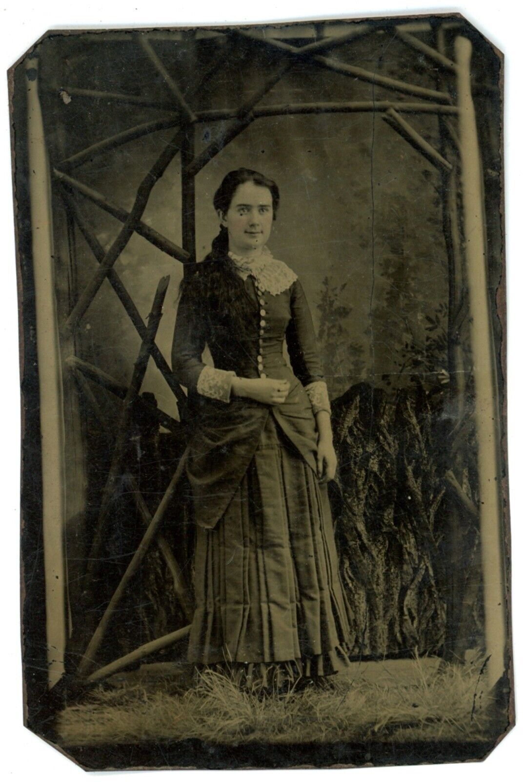 CIRCA 1860'S 1/6 Plate Hand Tinted 2.5X3.88 in TINTYPE Beautiful Woman in Dress