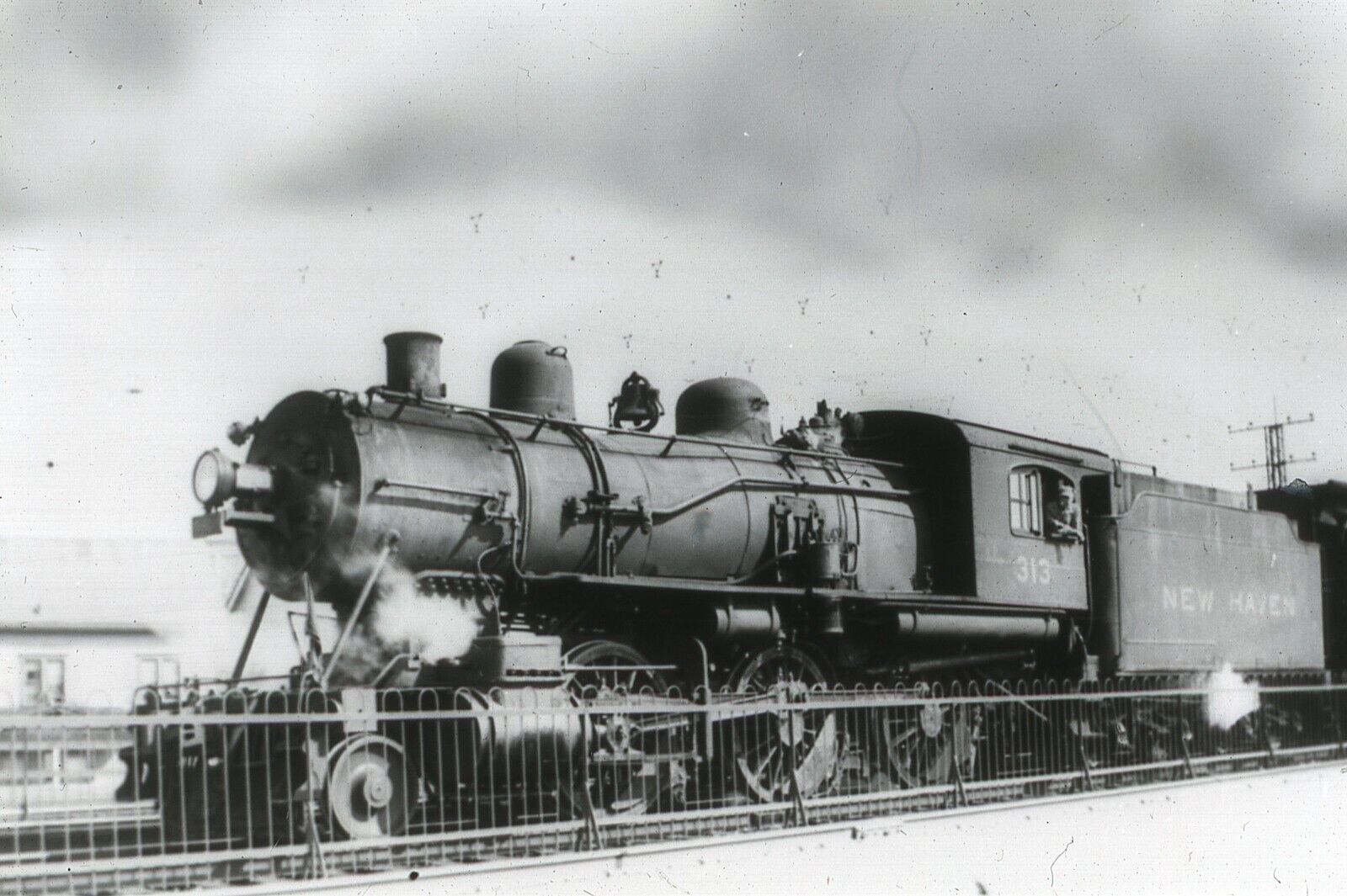 Duplicate Railroad Train Slide New Haven 2-6-0   #313 04/1940 Stamford